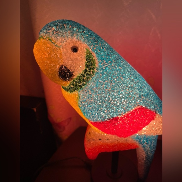 Rare Vintage Popcorn plastic Parrot lamp on a metal stand Lovely accent lamp - Picture 3 of 16